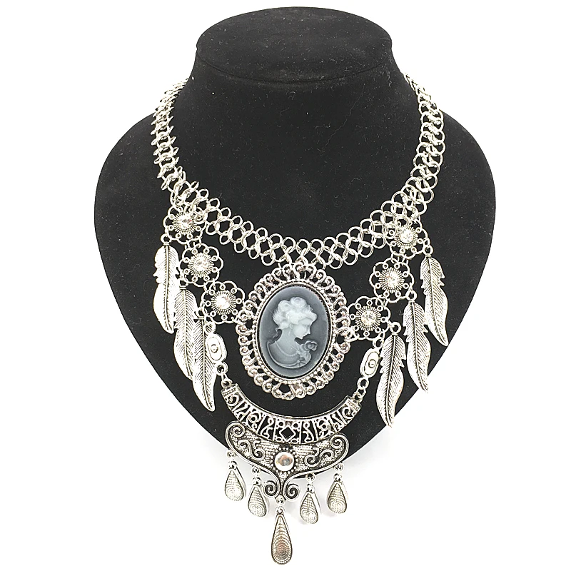 Queen Elizabeth Rhinestone Silver Leaf Necklaces Women Jewelry