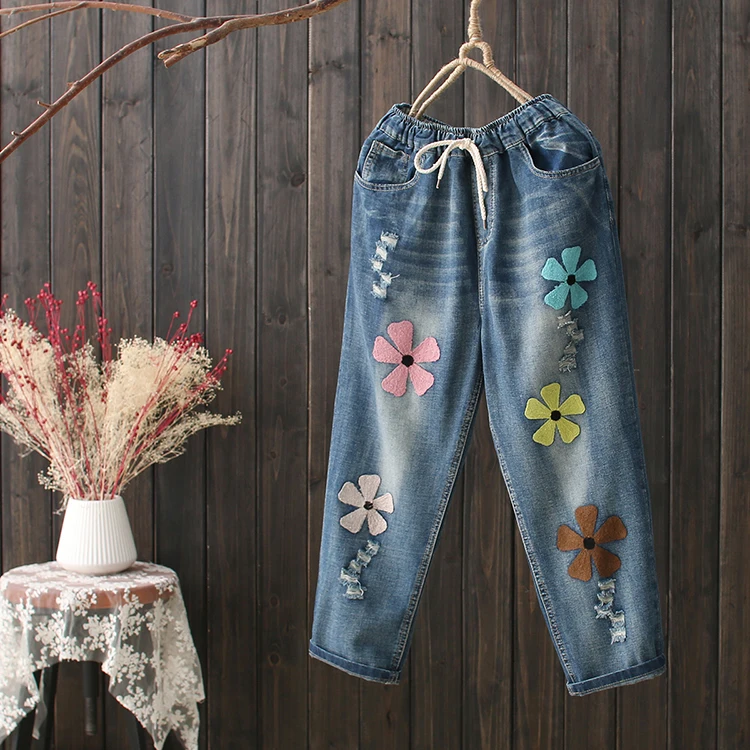 

Plus Size Harem Pants Women Print Embroidery Vintage 2019 Spring Summer High Waist Jeans Woman Holes Jean Femme Capri Pants New