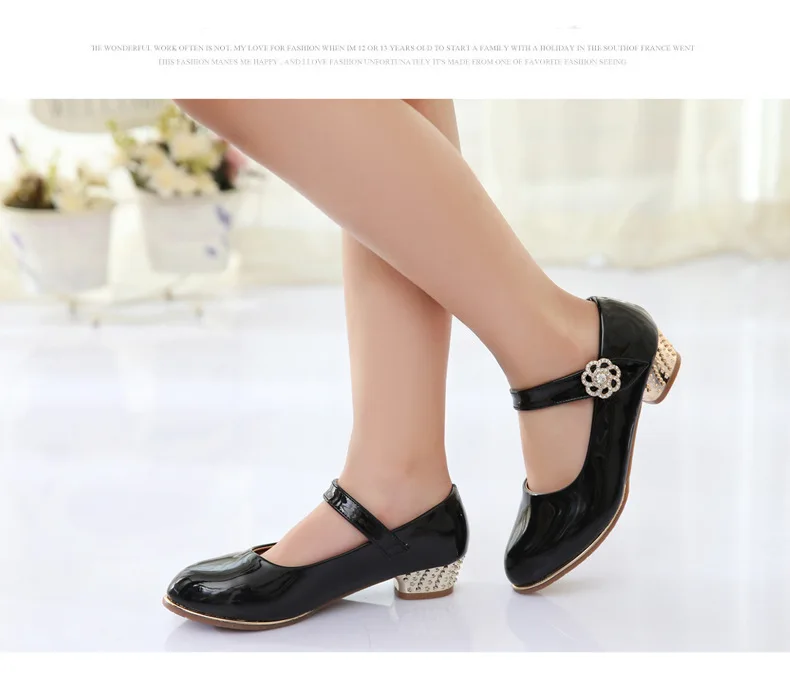 Coreano para Meninas Preto e Branco Sapatos de Flor Sapatos de Dança Primavera Nova Boca Rasa Único Estudante Princesa 2020 13 High Quality Mamãe e Bebê