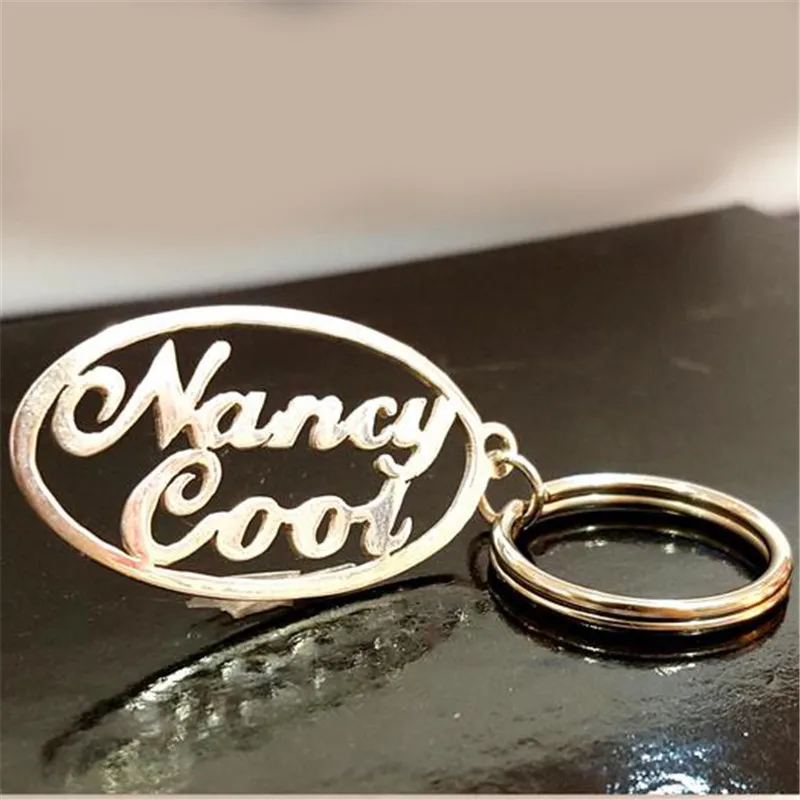 

Custom Key chain in Round Gold Silver Name KeyChain for Women Men Girl Boyfriend Gift Keychains Car Keyring Bag Charm Jewelry