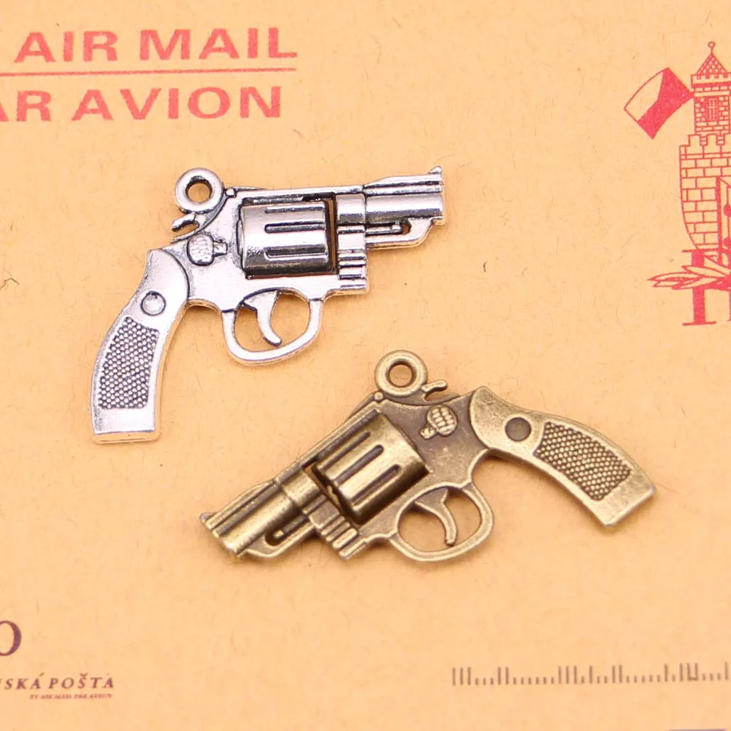 8pcs Wholesale Silver/Bronze pistol revolver gun Bracelet Charms Pendants for Jewelry Making