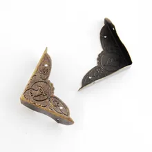 20 шт Античная бронзовая бижутерия Подарочная коробка деревянный ящик Декоративные ножки угловая защита 39x54 мм J3121