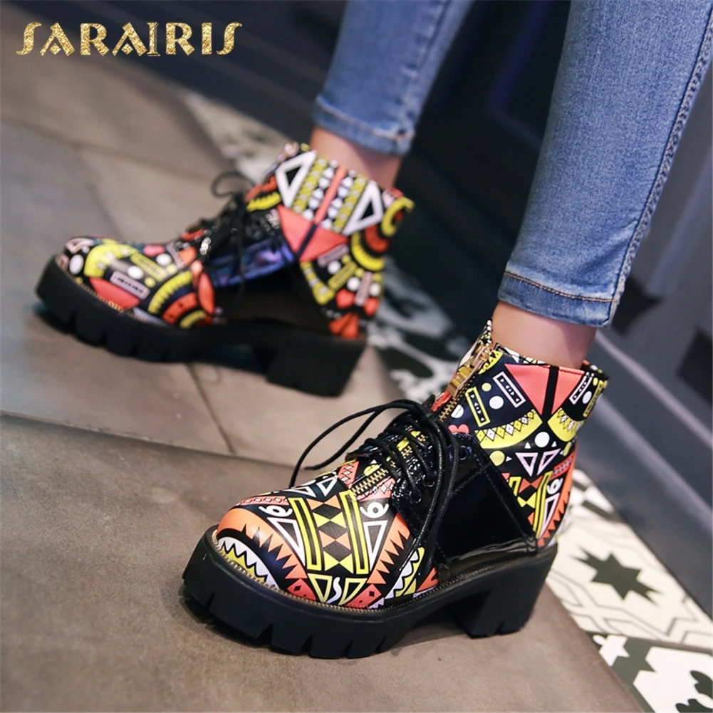 

INS Graffiti 2019 Large Size 43 Comfort Chunky Heels Ankle Boots Women Shoes Shoelaces Leisure Casual Shoes Woman Boots Female
