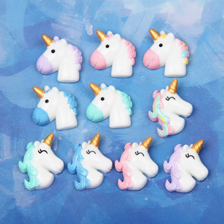 Виды единорогов. Единорог пегас в мифологии. Единорожка из воздушного пластилина. Единорог. Сквиши единорог.