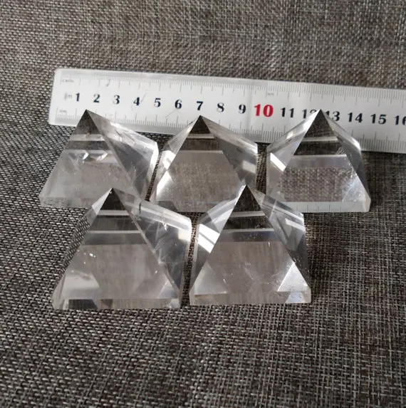 

Extra Large Best Clear Quartz Pyramid.Clear Crystal Pyramid,Approx 1.2 -1.5"
