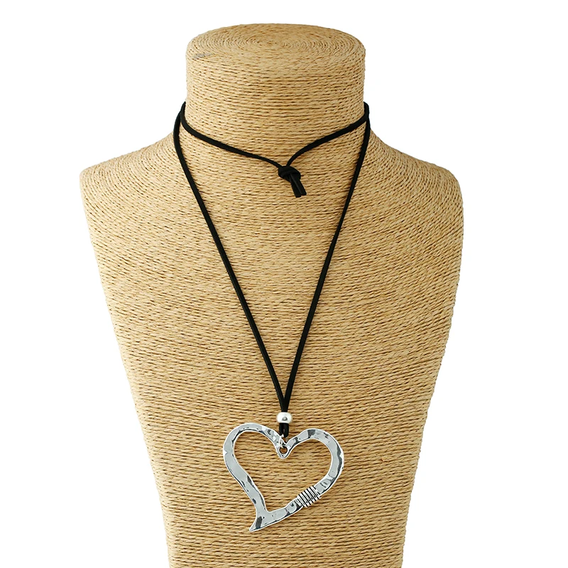 

1PCS Silver Lagenlook Large Abstract Alloy Peach Heart Pendant Long Suede Leather Necklace