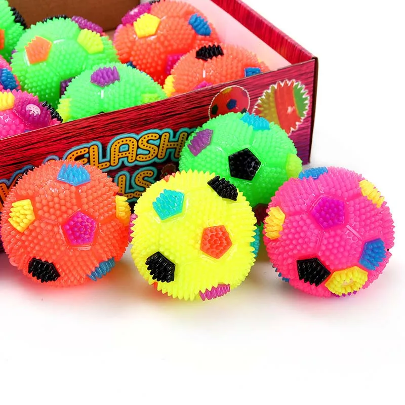 OnnPnnQ Pet Chew Ball Night Glowing Squeak Bounce Ball Built-in Button Battery for Dog Cat Toys Outdoor Interactive Pet Supplies3