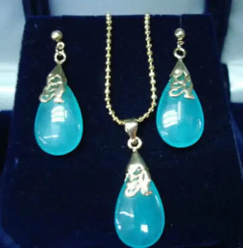 

FREE SHIPPING>>@> Charming blue jade pendant necklace & earrings set ^^^18K GP style Fine jewe Noble Natural jade Natural jewelr