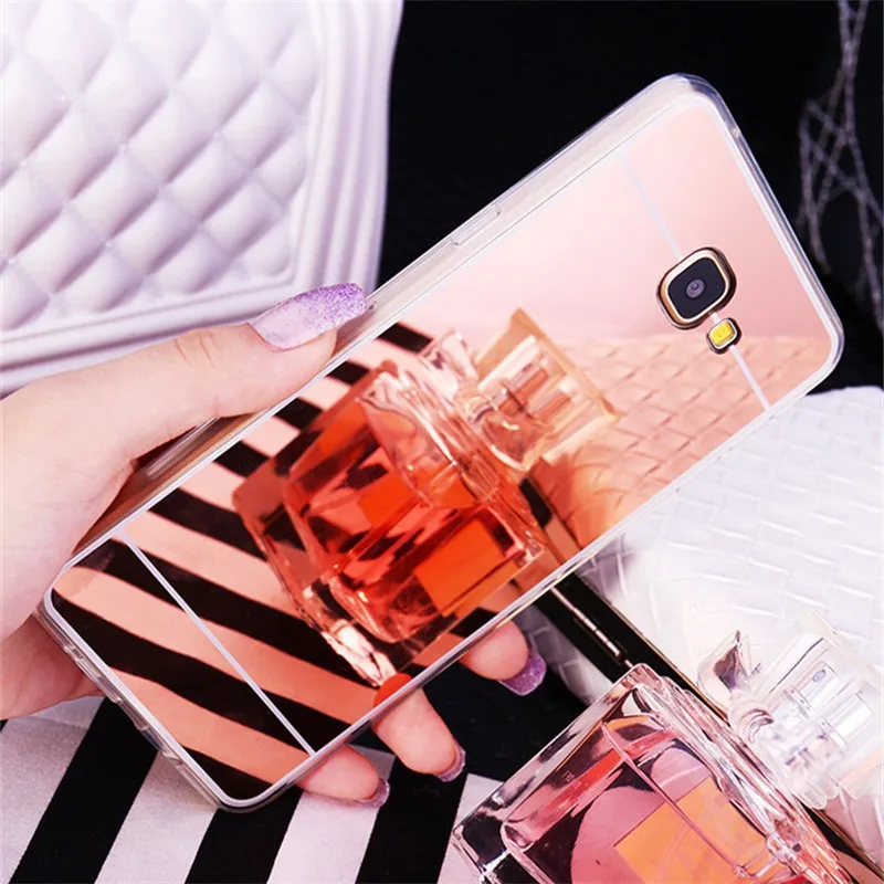 3020674805_284063124