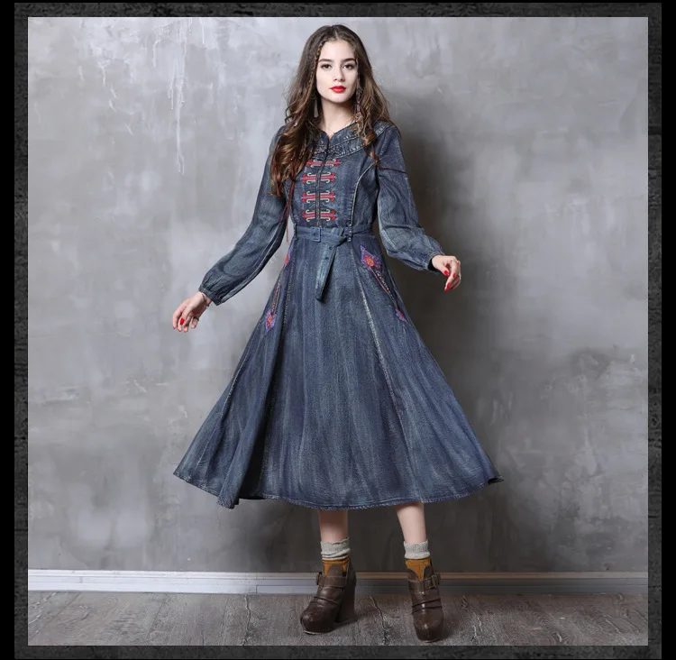 

A new slim waistband denim vintage embroidery dress for spring 2019