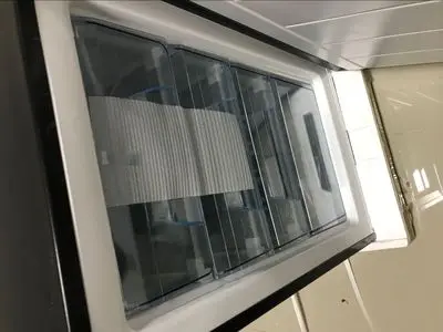 Морозильная камера вертикального типа 102L машина для коммерческого/бытового