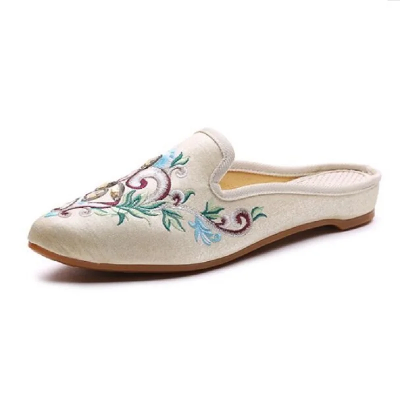 

women Summer Spring Autumn Wedge Heels Fabric Slippers Round Toe Vintage Embroider China Style Low Heels Shoes 20190317