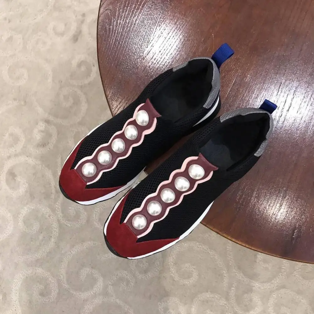 

Chic Designer Shoes Woman Pearl Decor Sneakers Genuine Leather & Air Mesh Flats Classic Round Toe Women Shoes Mixed Colors Shoes