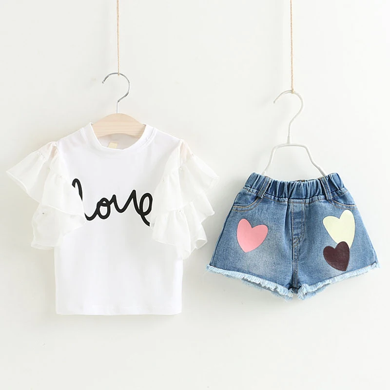 Melario/комплекты одежды для девочек Новинка года, Летняя короткая футболка с сердечками+ джинсовые шорты комплекты детской одежды из 2 предметов для девочек одежда для малышей