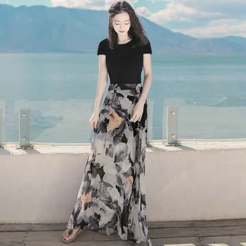 

Women Summer Printed Long Skirts Two-Piece Suit Black Cotton t-Shirt+ Chiffon Side Open Skirt Suit 2 Pieces