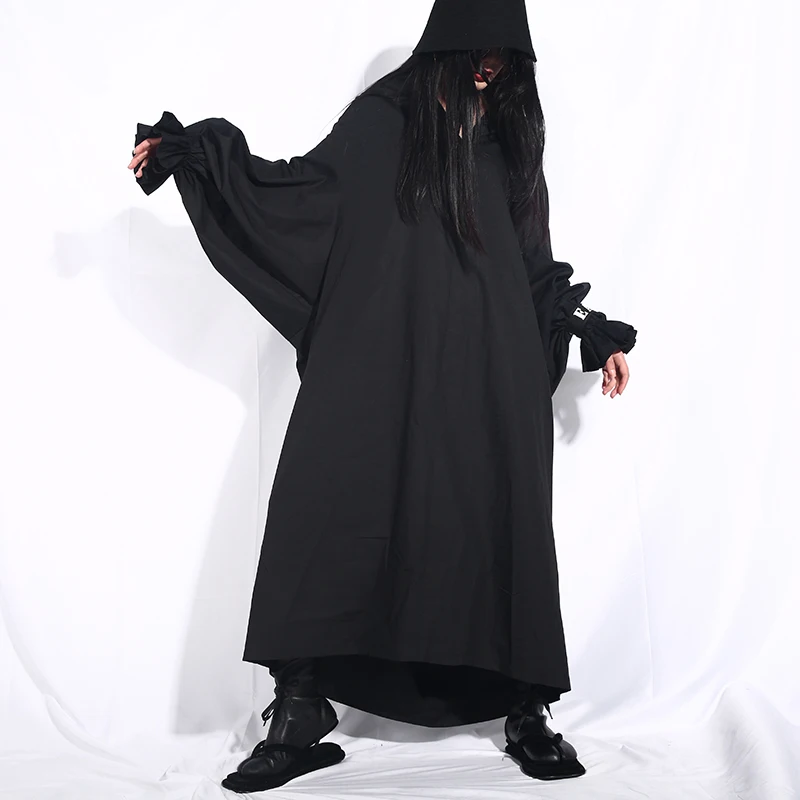

[EAM] 2019 New Spring Summer V-collar Long Lantern Sleeve Black Loose Pleated Stitch Big Size Long Dress Women Fashion Tide LG02