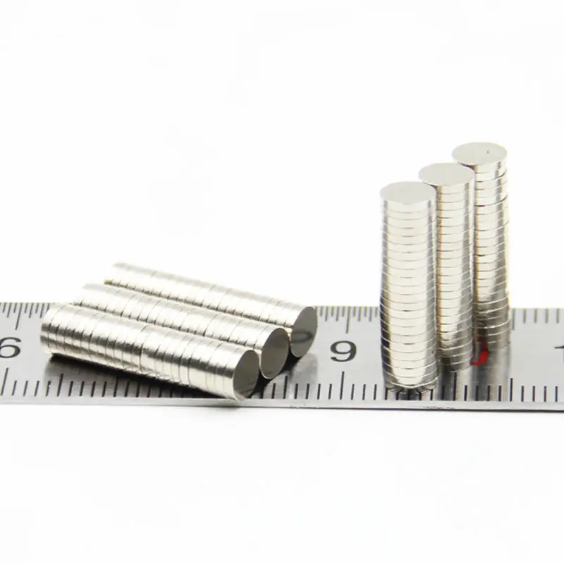 

Retail Wholesale 200pcs 5mm x 1mm Disc Rare Earth Neodymium Super Strong Magnets N35 Craft Model magnet 5x1mm