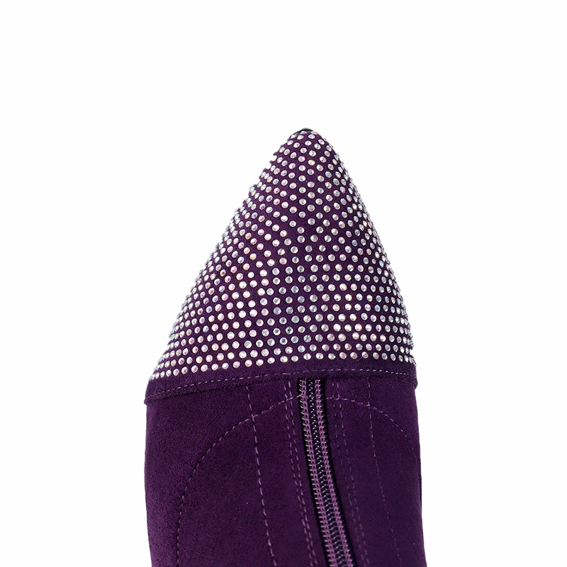 WETKISS/растягивающиеся женские ботфорты выше колена; обувь на высоком каблуке с острым носком, украшенная стразами; женские ботинки; модель года; Цвет фиолетовый; большие размеры 43