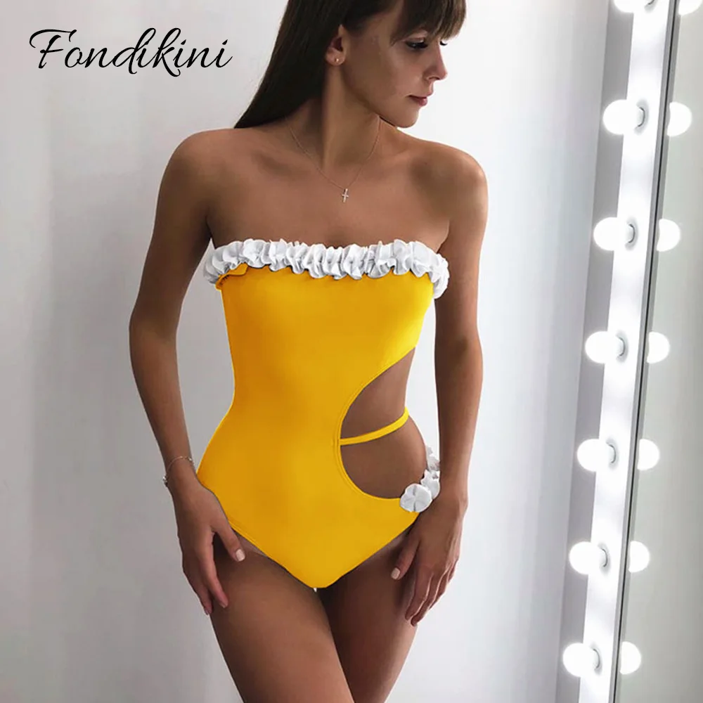

Sexy 2019 Bandeau Swimsuit One Piece Cut Out Women Swimwear Female Ruffle Solid Bathing Suit Summer Beachwear Monokini Swim Suit