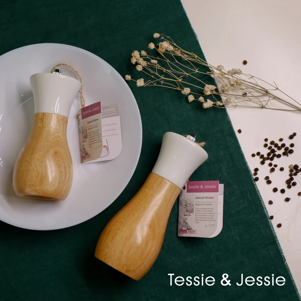 

Wooden Pepper Grinder Sea Salt Pepper Shakers Set Smooth Manual Effortless Mills Oilcan Shaped by Tessie & Jessie