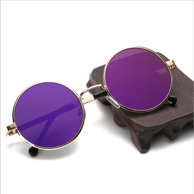 Buy European American Retro Flat Sunglasses Metallic