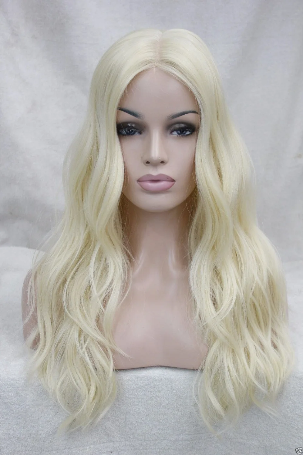 

N2380 Fashion Pale Blonde Vavy Hi-Quality Heat Friendly Hair Small front long Wig