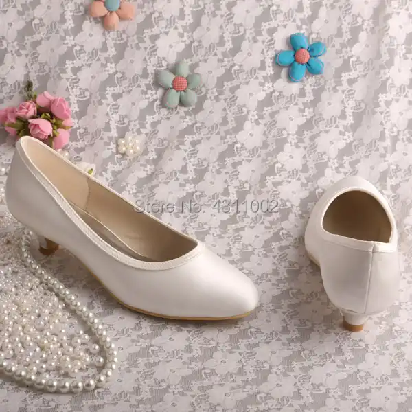 pale pink shoes low heel