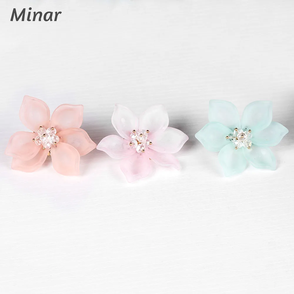 

Fashion Big Flower Stud Earrings For Women Wedding Party Bohemian Crystal White Flower Earrings Statement Boho Jewelry Gifts