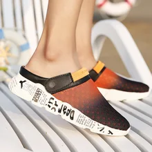 Новинка; мужские уличные сандалии; Летний дышащий светильник; сетчатая обувь для отдыха; модные тапочки с отверстиями; повседневные Лоферы размера плюс