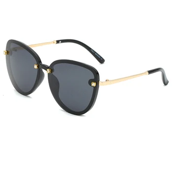 

2019 Fashion Rimless Diamond-encrusted Polarizing Female Sunglasses Street Shot Up The Design of Fashionable Female Designers