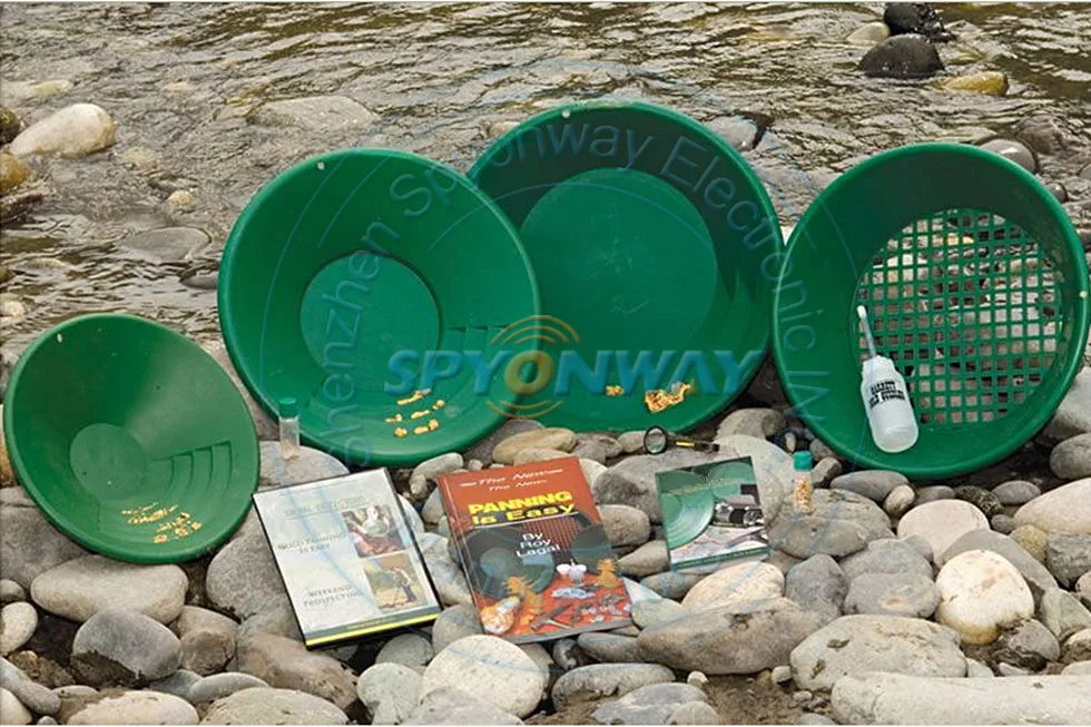 Gold Rush Sifting Classifier Screen Sieve Pan + GOLD PANin Industrial