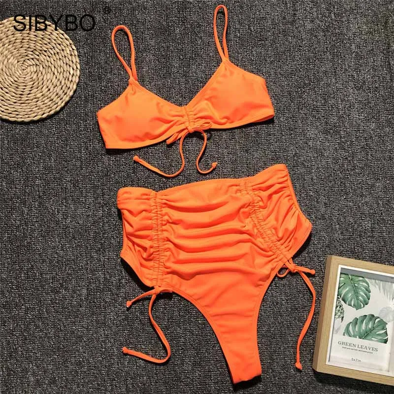 Sibybo ремень плиссированная пляжная одежда комплект из двух предметов женский v-образный вырез Высокая талия сексуальный укороченный топ и короткий комплект летний женский купальный костюм