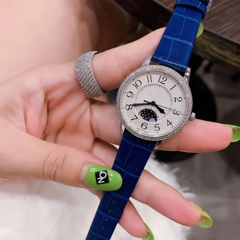 

Women's Watches Top Brand Runway Luxury European Design Quartz Wristwatches A06290