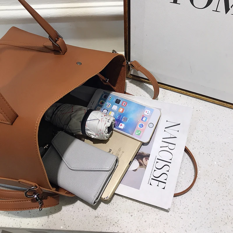 High Class Ladies Simple Handbag Display Interior 1