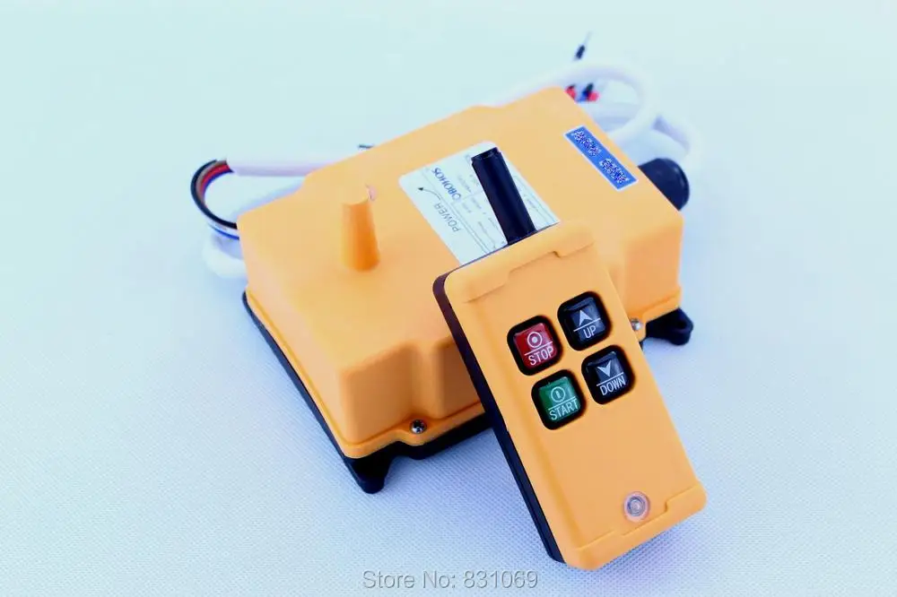 

1pcs HS-4 AC110V 4 Channels Control Hoist Crane Radio Remote Control Sysem Industrial Remote Control Brand New