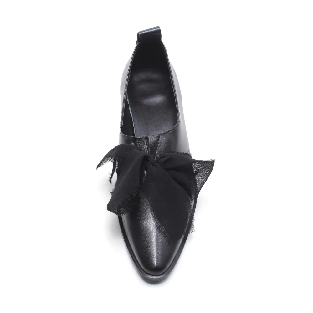 Chaussures Bas À Cuir Classique Papillon Noeud Fashion Des L4f3 Véritable Femmes Talons Noir Pot Solide Pompes High Sur Krazing En Street blanc Glissement 8qv04Zxw
