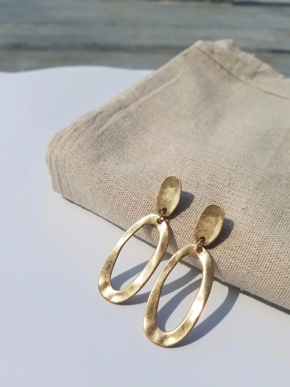 AOMU 2018 Design Vintage Exaggerate Irregular Fold Metal Round Oval Big Circle Earring Gold Thick Long Drop Earrings For Women