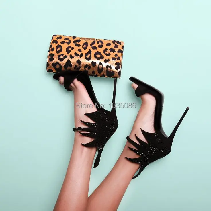 

Crystal-Studded Jagged Suede Mule Sandals Crystal compose ACTS the role of suede leather sandals GZ new high-heeled shoes