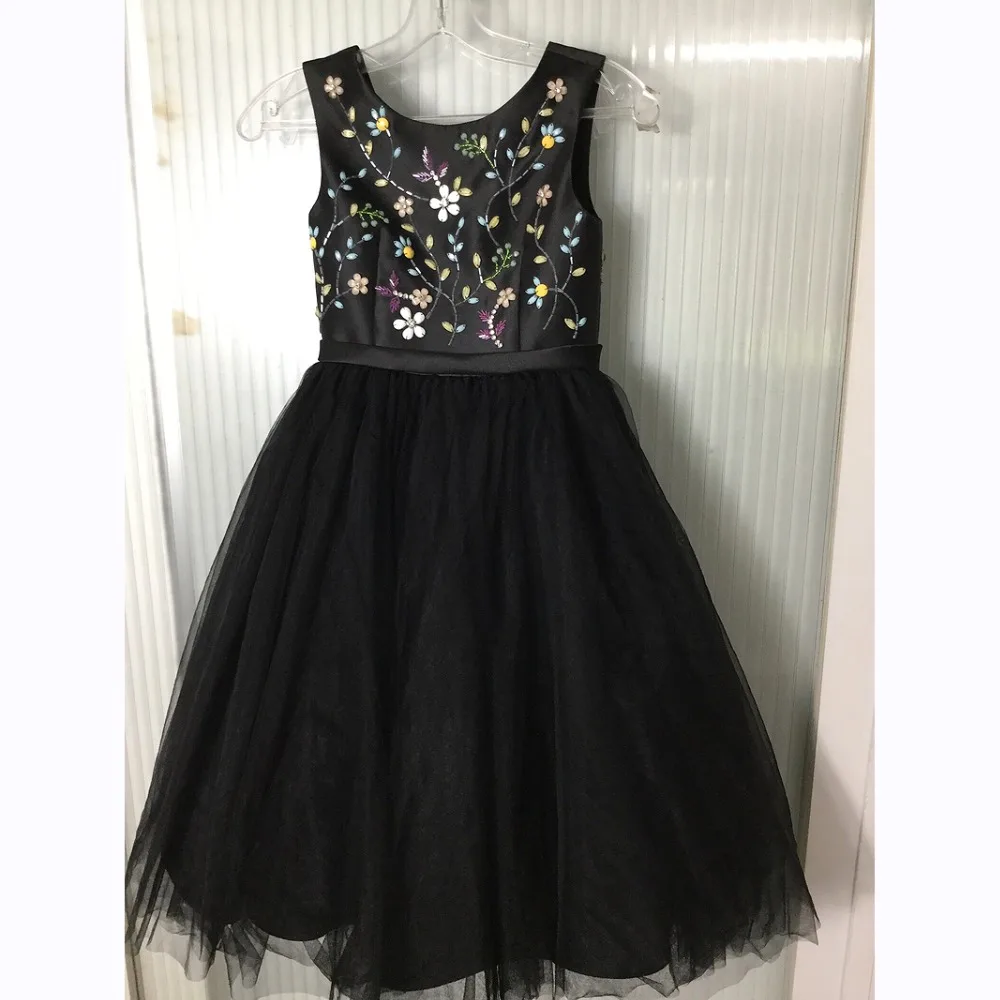 

Finove Flower Girls Dress 2019 New Embroidery Beading Black Laceup Back Summer Girls Dress Princess Dress For Teenage Girl