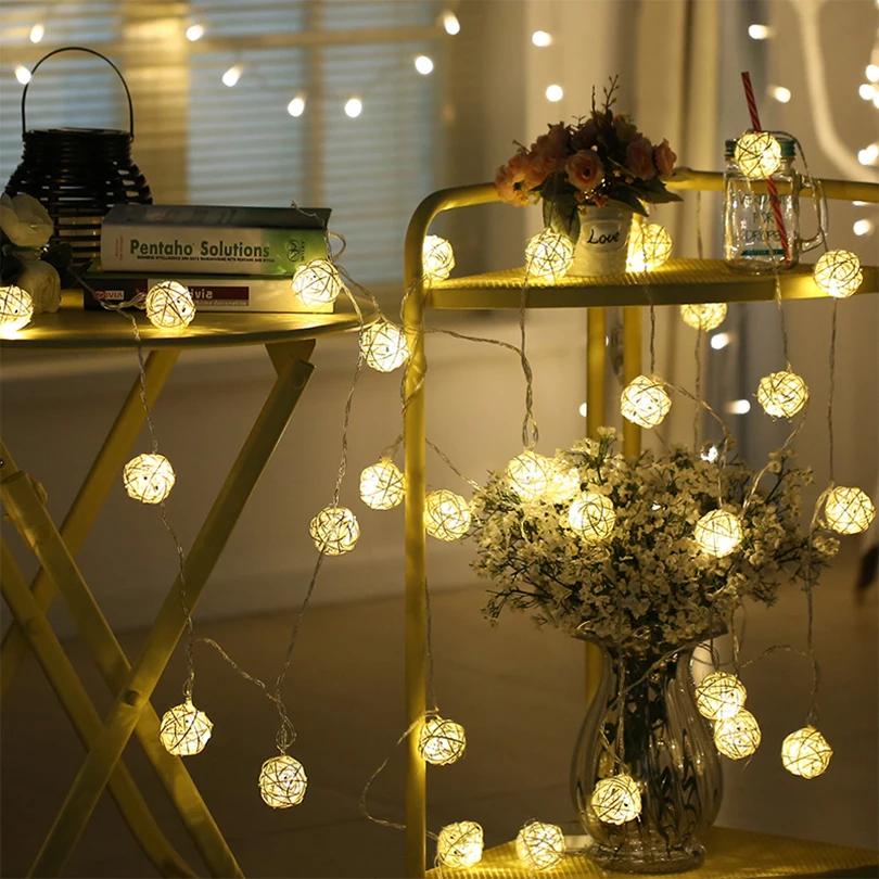 

2m 20 LED Sepak Takraw Rattan Balls String Garland lights Battery Operated Christmas Holiday Wedding Party Decoration Lights