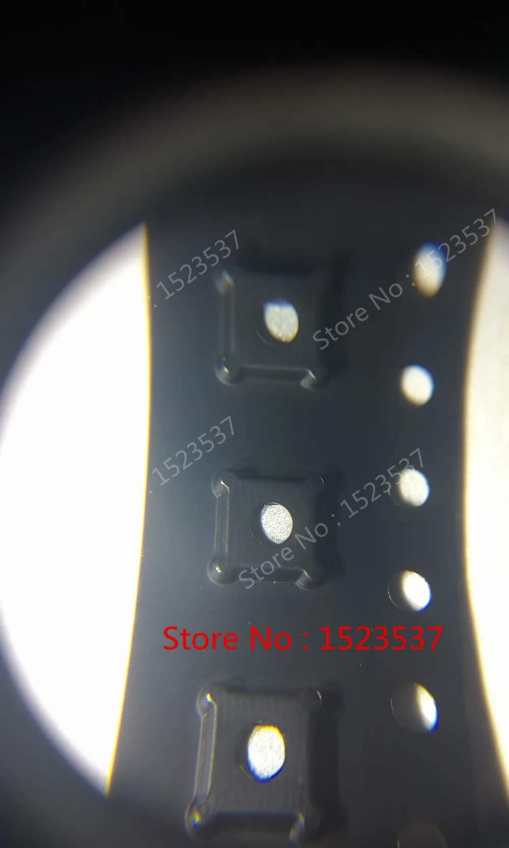 AW3215ADNR 4