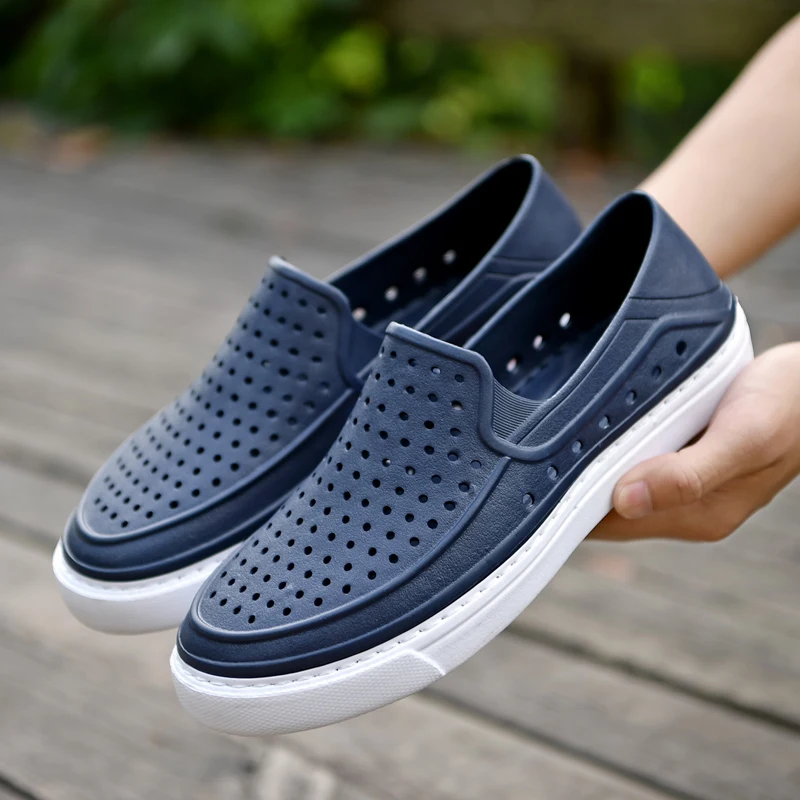 Men's Casual Hollow Out Flat Chef Work Shoes Spring New Soft Breathable Anti-slip Restaurant Kitchen Hole Shoes