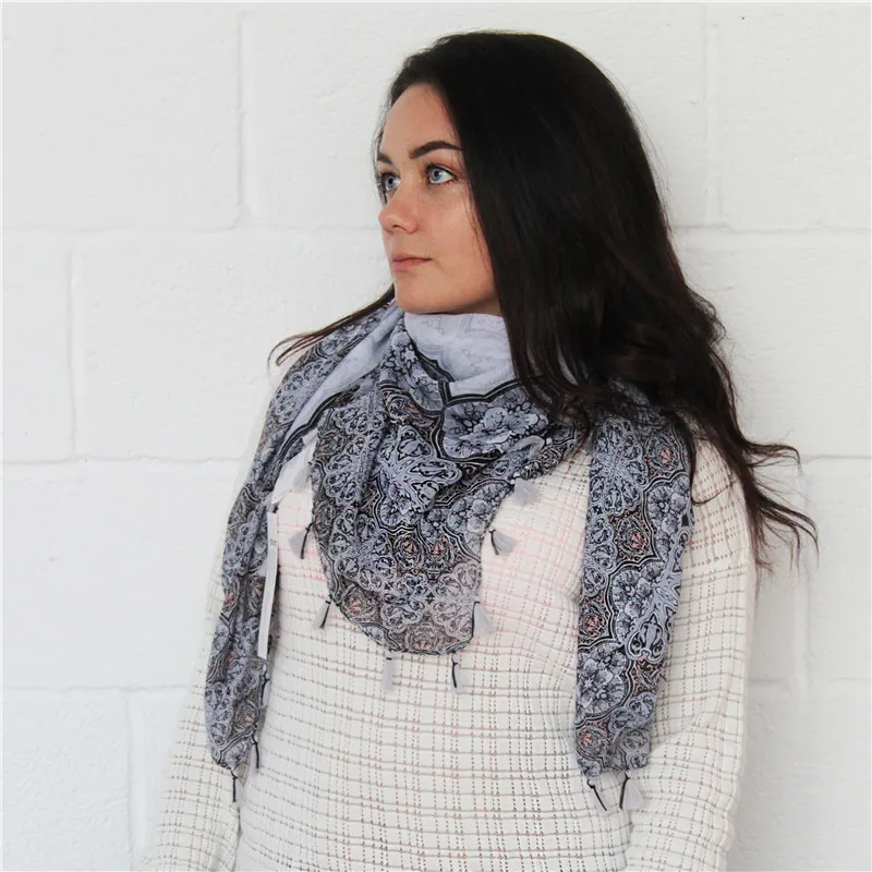 

Jinjin.QC Square Scarf With Four Side Tassel Floral Printed Shawls and Wraps Echarpe Foulard Femme Vintage Instant Jilbab Hijab