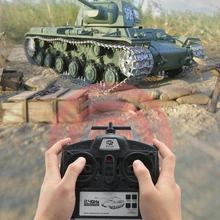 Россия KV-1 бронированный боевой танк с дистанционным управлением модель 1:16 металл/пластик револьверный вращающийся имитационный светильник звук дым мальчик р/у танк