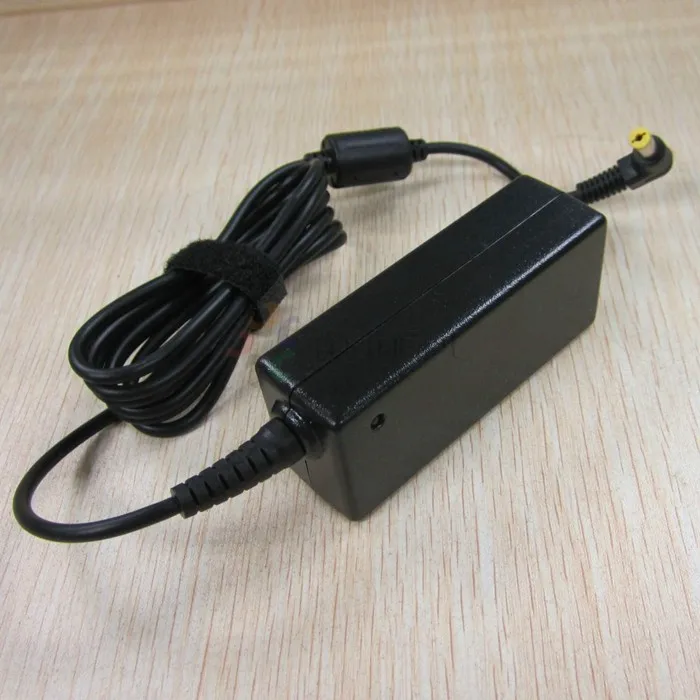 Зарядное устройство для ноутбука Dell Inspiron Mini 9 10 1010 1012 V 12 1018 Vostro A90 Y200J|ac power adapter