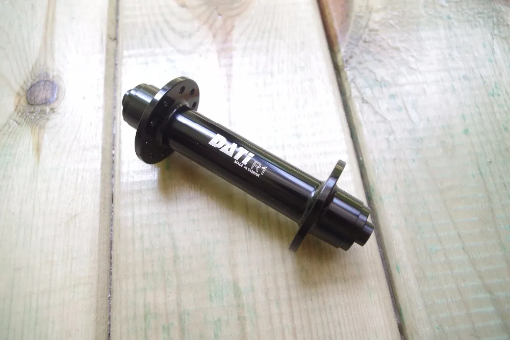 

68G LIGHTEST J-HOOK ROAD BIKE FRONT HUB DATI 100MM BLACK