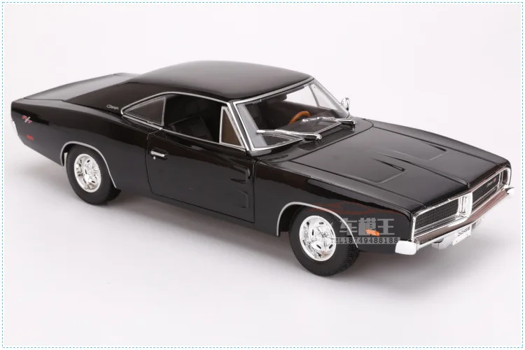 1:18 весы для Dodge Challenger, модель спортивного автомобиля, имитация сплава, Игрушечная модель автомобиля с рулевым колесом, управление передним колесом, Рулевое управление