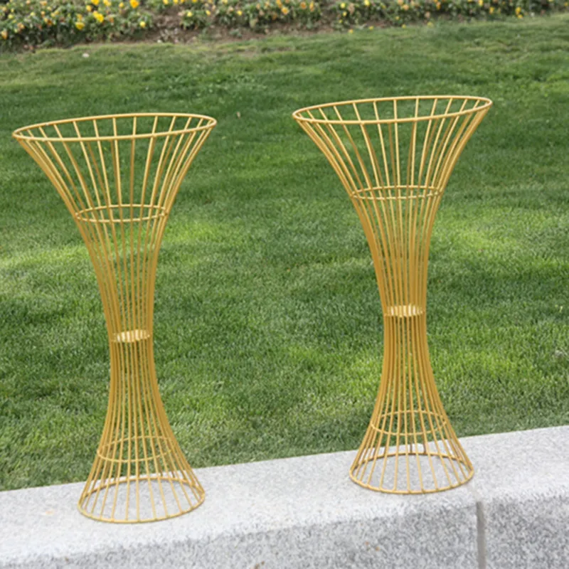 

2 pcs gold wedding center flower stand & weding decorations flower frame