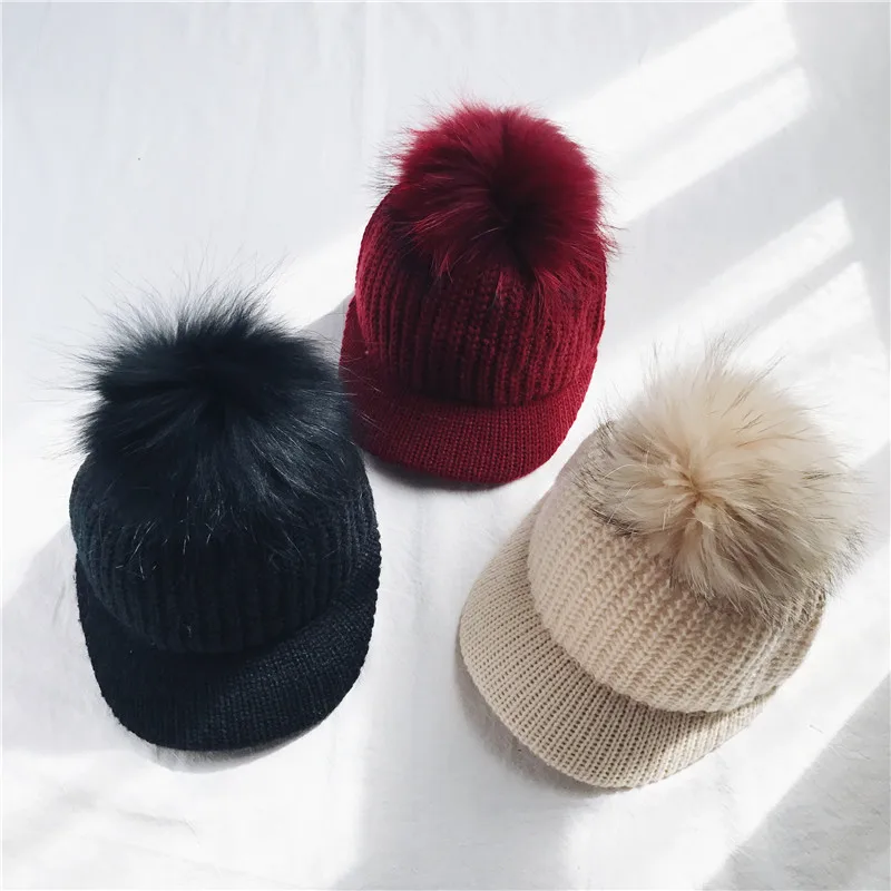 

6 colors high quality new Korean Solid color Keep warm fashion Wild Leisure Puffer Ball women casual knitting sweet Visors