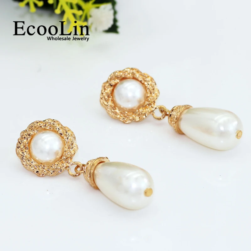 

Women Earring Eardrop Fashion Pearls Style Gold Stud Earrings For Women Dangler Jewelry A15